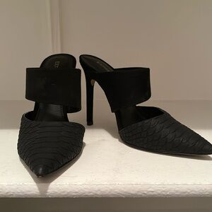 Express Black Heels (Size 7)